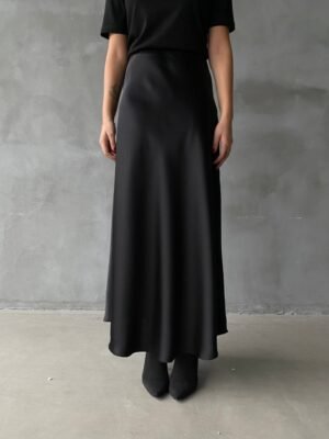 Alternative view of Μαύρη Σατέν Φούστα