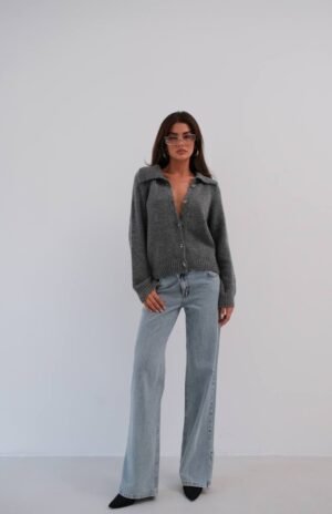 Alternative view of Πλεκτή Ζακέτα Γκρι με Διαμαντένια κουμπία