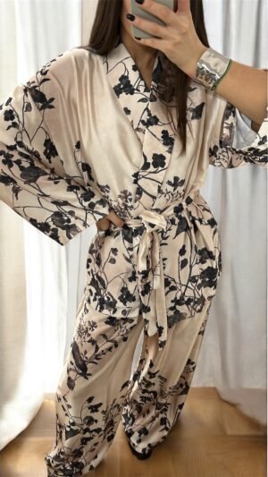 Σατέν Σετ Κιμονό με Φλοράλ Σχέδιο