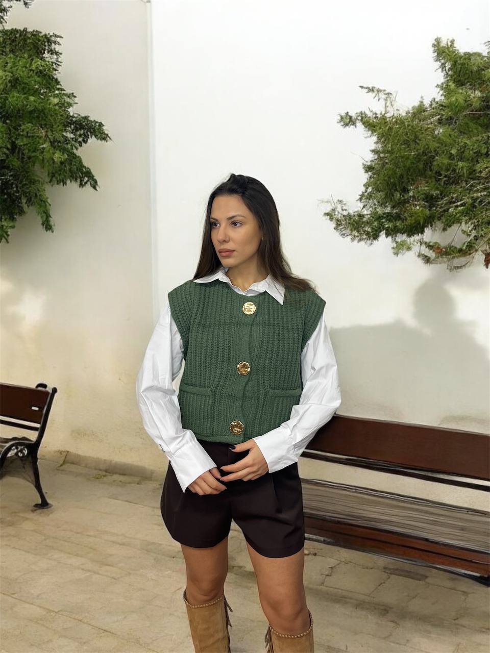 Chic Knit Vest with Gold Details Πράσινο