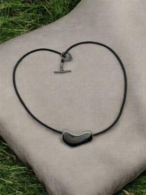 Alternative view of Silver Stone