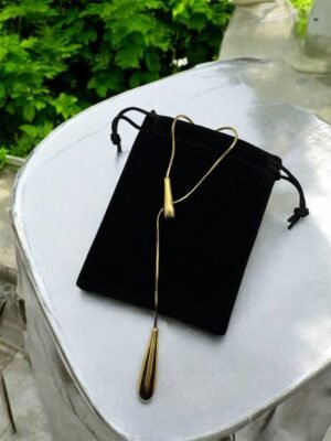 Alternative view of Golden Tears