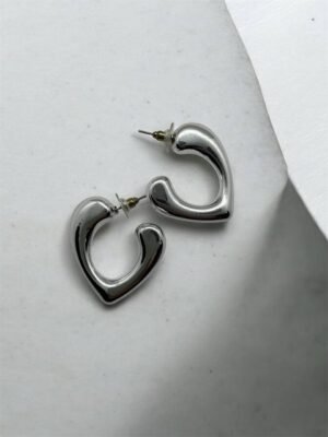 Ασημένιοι Κρίκοι με Καρδιές