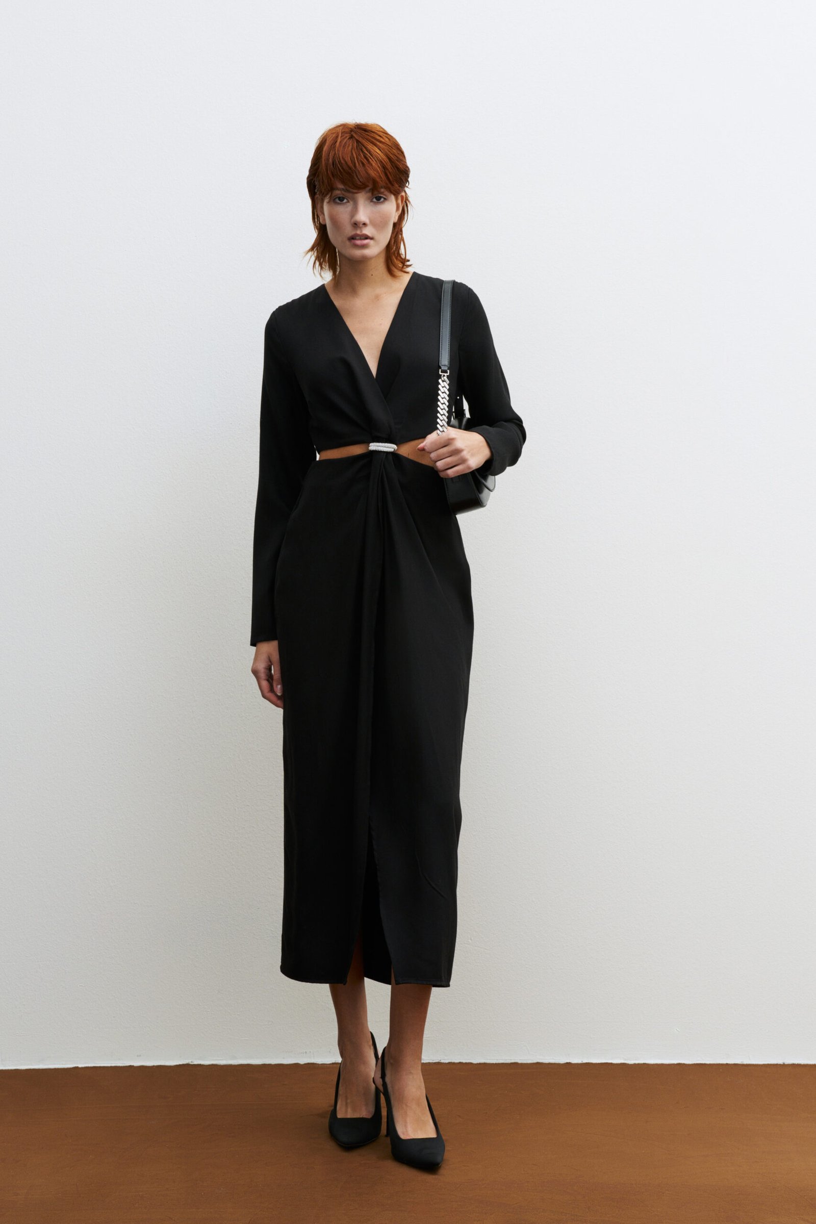 Long sleeve φόρεμα με V-λαιμό μαύρο