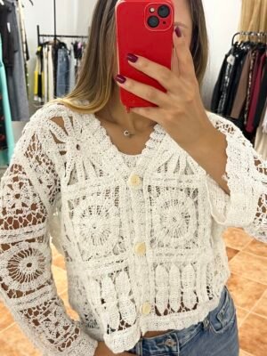 Alternative view of Λευκή Πλεκτή Ζακέτα με Κουμπιά – One Size