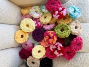 🎁 Mystery Box με 5 Πλεκτά Λαστιχάκια (Random Colors)