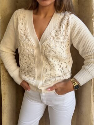 Κρεμ Πλεκτή Ζακέτα με Πλεξη