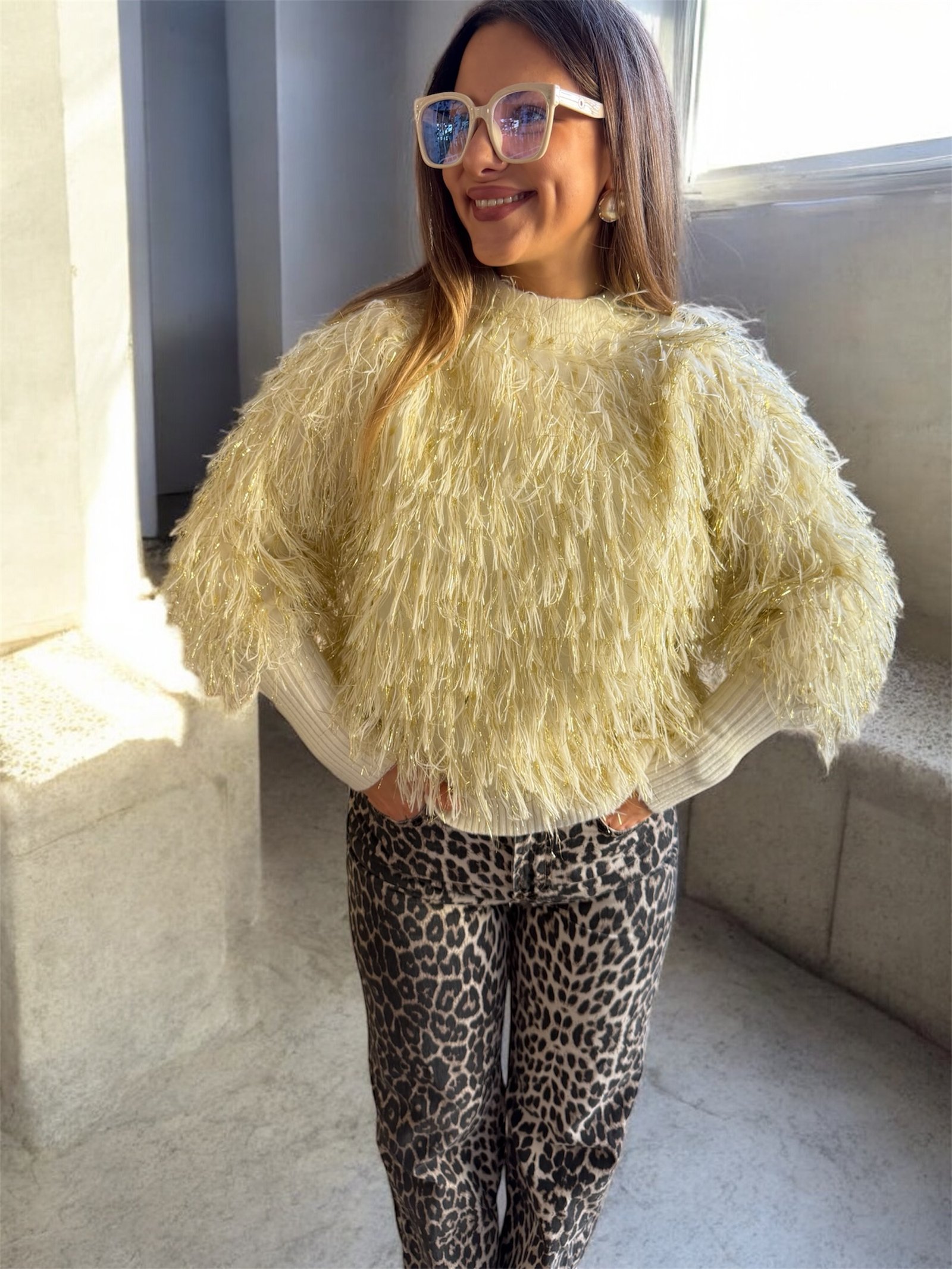 Fluffy Glam Πουλόβερ – One Size - Image 4