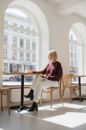 Alternative view of Πλεκτό Pearl Charm Knit με Διακοσμητικές Πέρλες