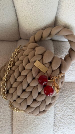 Marshmallow cappuccino με χερούλι πλεκτό