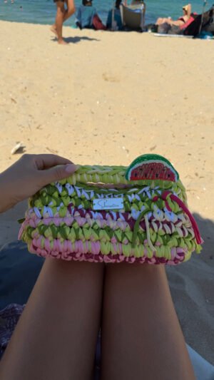 Alternative view of Watermelon Breeze – Χειροποίητο Πλεκτό Τσαντάκι
